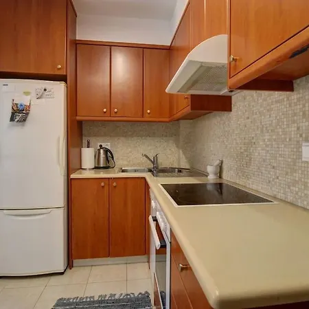Elias 3-bedroom On The Beach With Pool Chania (Crete)