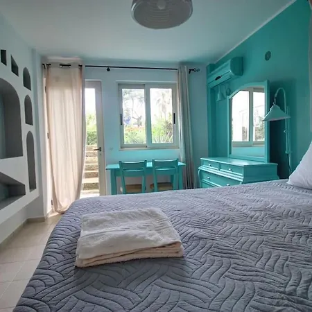 شقة Elias 3-bedroom On The Beach With Pool