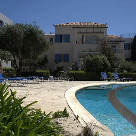 Appartement Elias 3-bedroom On The Beach With Pool La Canée